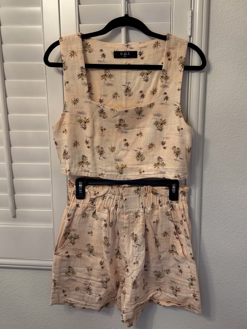 O.P.T. Two-Piece Matching Linen Set, Size M
